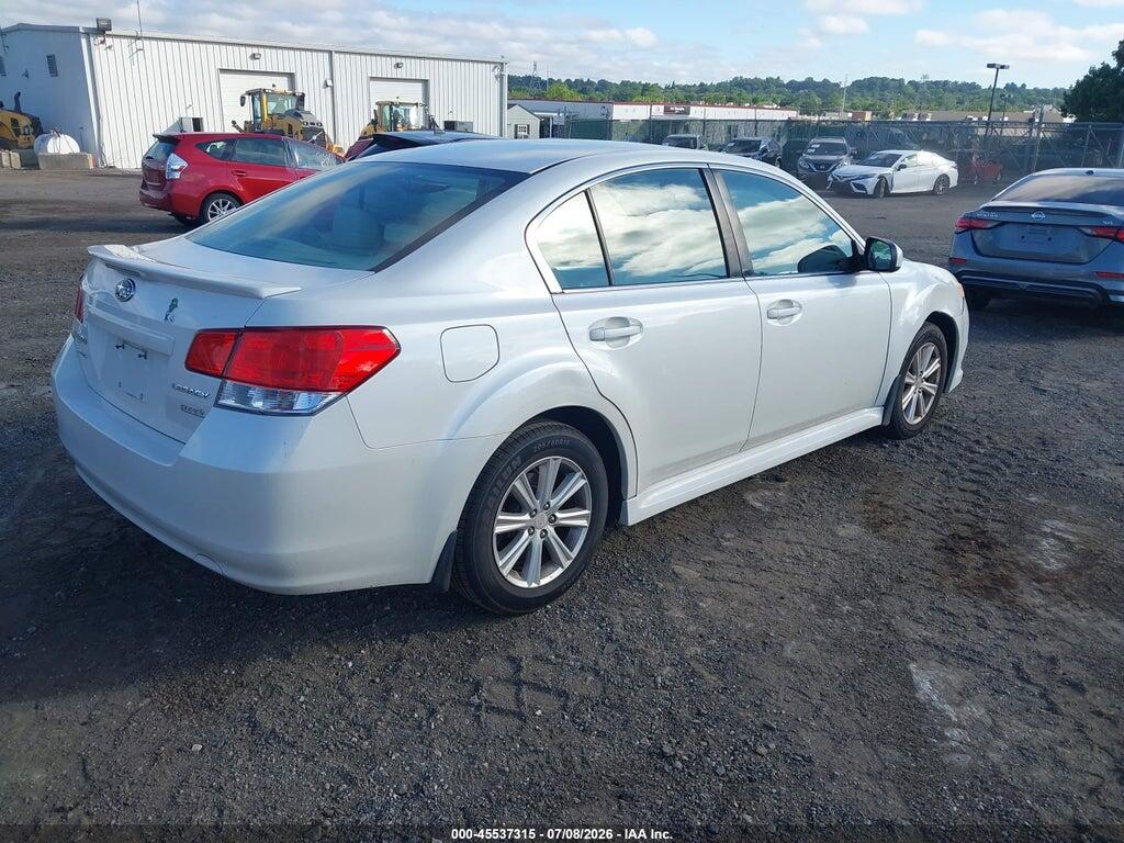 4S3BMBG65B3215359 2011 SUBARU LEGACY photo no. 4