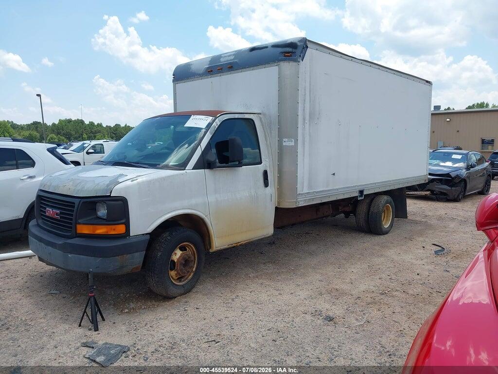 1GDJG31UX41908759 2004 GMC SAVANA CUTAWAY photo no. 2