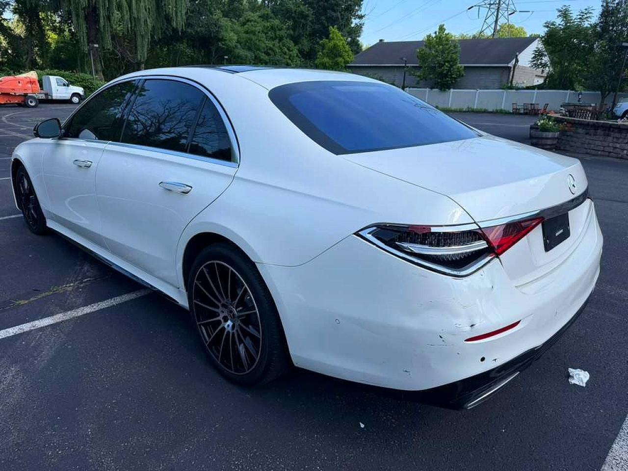2022 MERCEDES-BENZ S 580 4MATIC — Фото 2 из 15