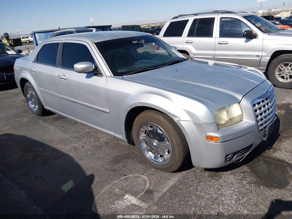 2C3JA53G25H138931 2005 CHRYSLER 300 photo no. 1