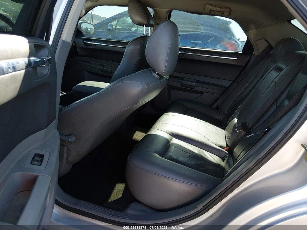 2C3JA53G25H138931 2005 CHRYSLER 300 photo no. 8