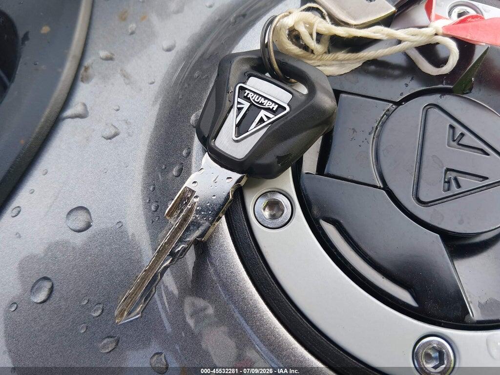 SMTL10UL7PTBL4077 2023 TRIUMPH MOTORCYCLE TRIDENT 660 photo no. 11