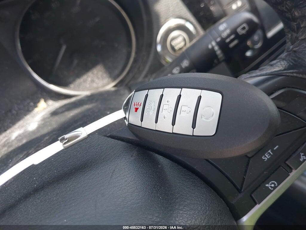 KNMAT2MVXJP603172 2018 NISSAN ROGUE photo no. 11