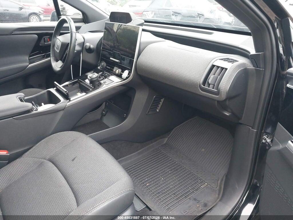 JTMABACA8PA038752 2023 TOYOTA BZ4X photo no. 5