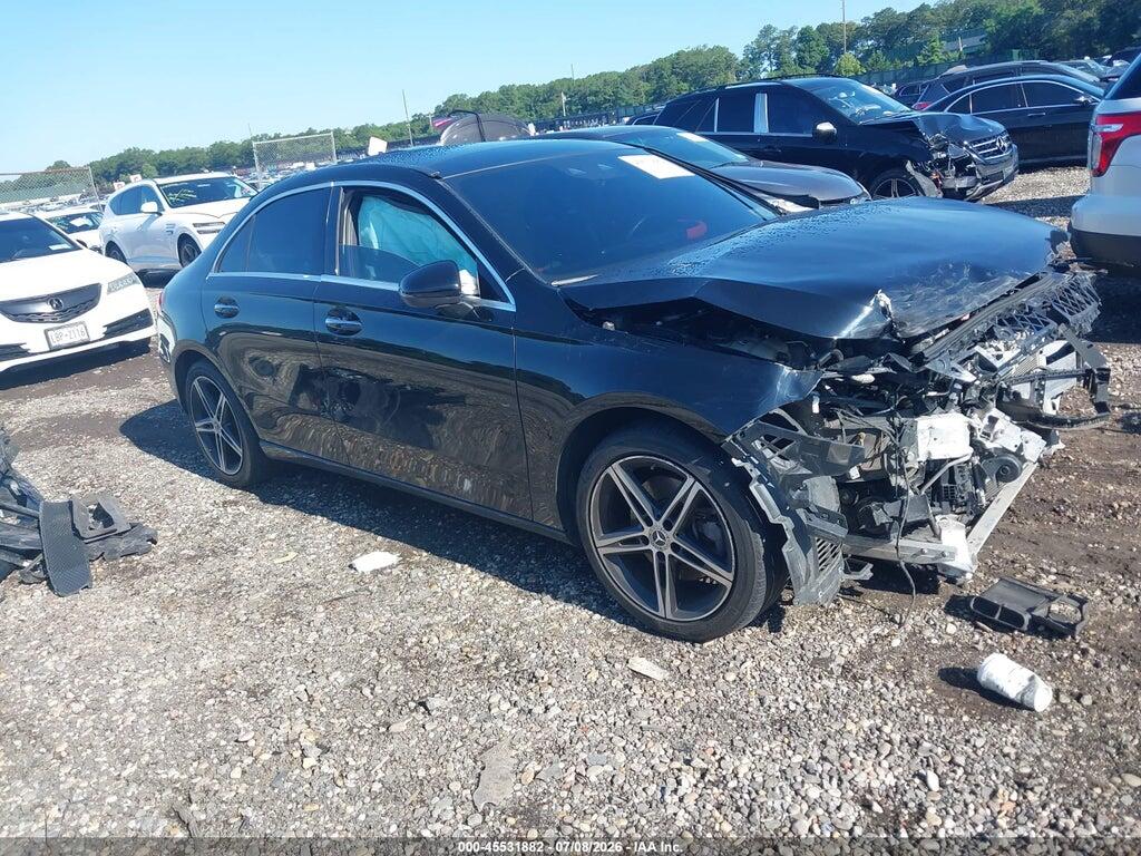 WDD3G4FB7KW022558 2019 MERCEDES-BENZ A 220 photo no. 1