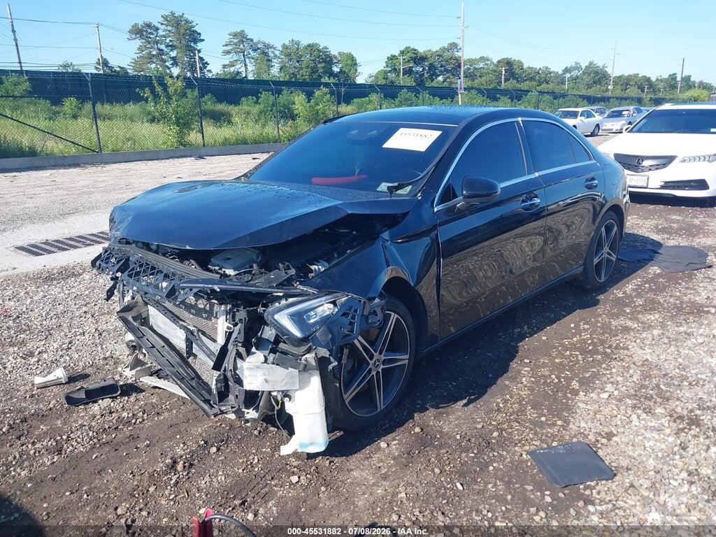 WDD3G4FB7KW022558 2019 MERCEDES-BENZ A 220 photo no. 2