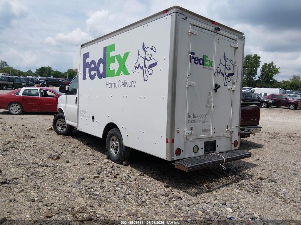 1GD072BA6C1149133 2012 GMC SAVANA CUTAWAY photo no. 3