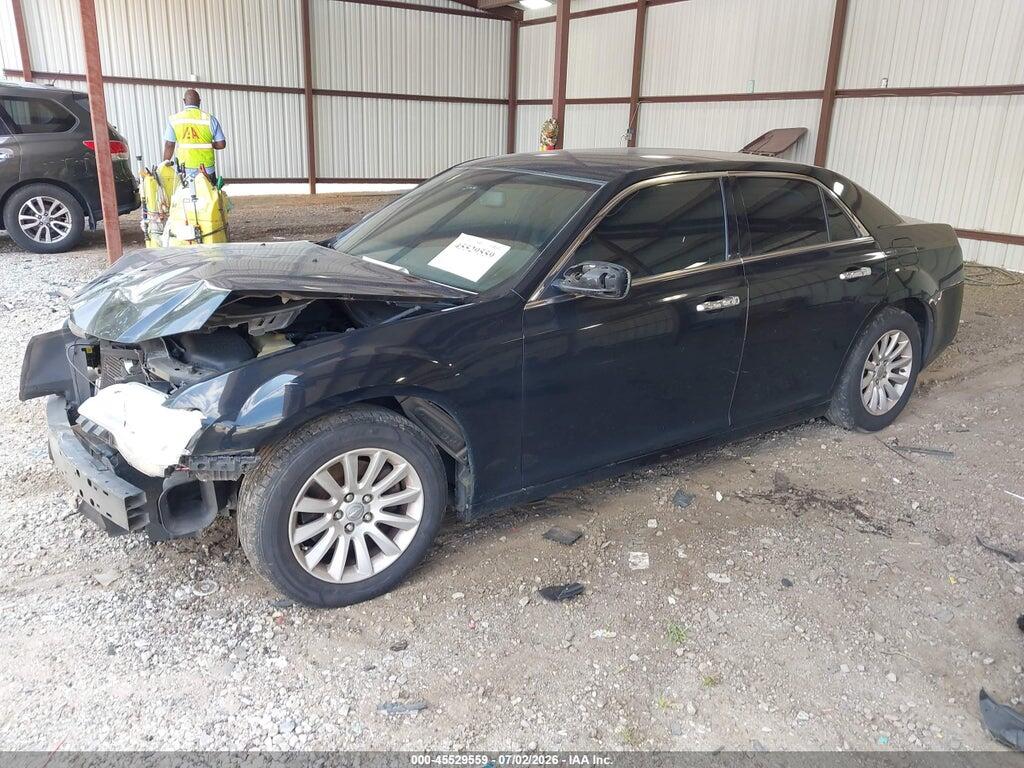 2C3CCAAG9CH289342 2012 CHRYSLER 300 photo no. 2