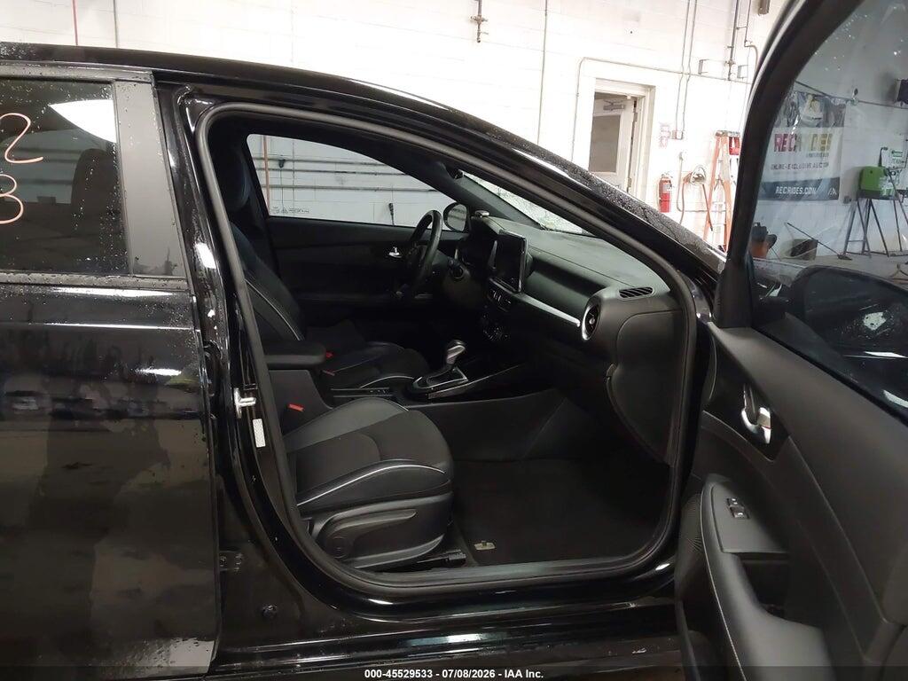 3KPF54AD0PE601205 2023 KIA FORTE photo no. 5