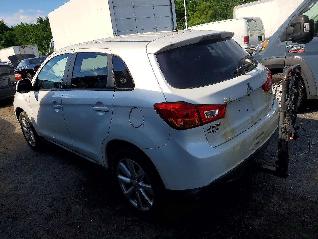 2014 MITSUBISHI OUTLANDER SPORT ES — Фото 2 из 13