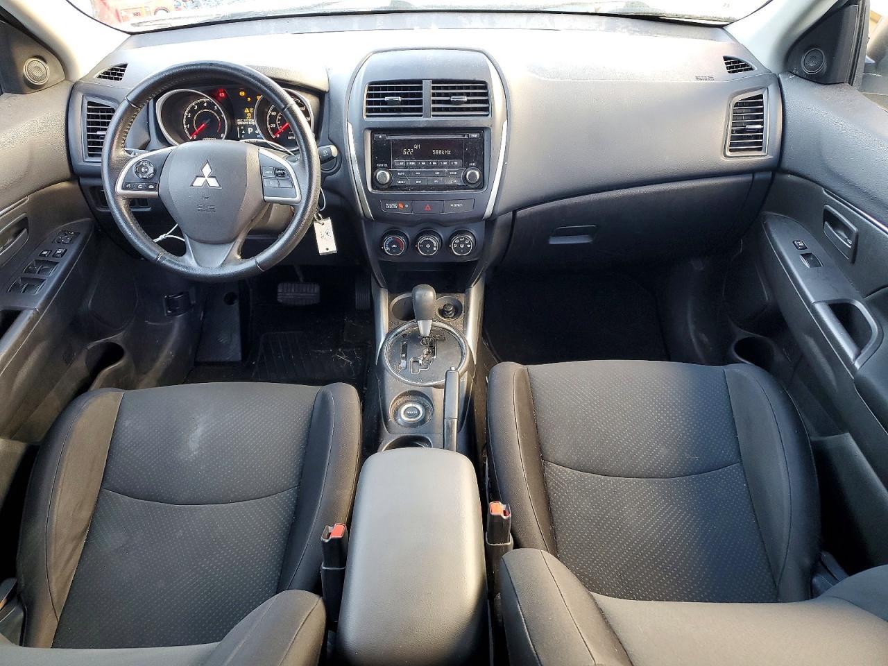 2014 MITSUBISHI OUTLANDER SPORT ES — Фото 8 из 13