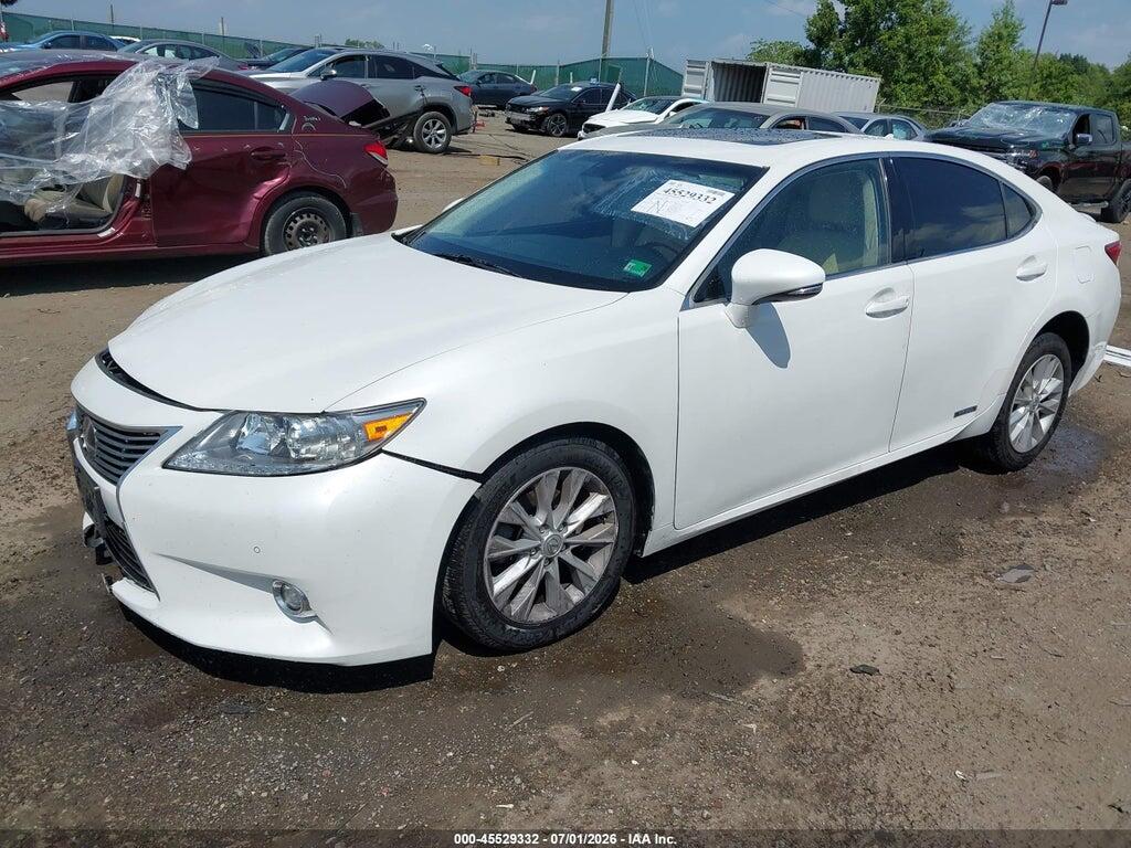 JTHBW1GG8E2055161 2014 LEXUS ES 300H photo no. 2