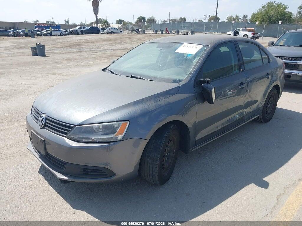 3VW2K7AJ1EM235267 2014 VOLKSWAGEN JETTA photo no. 2