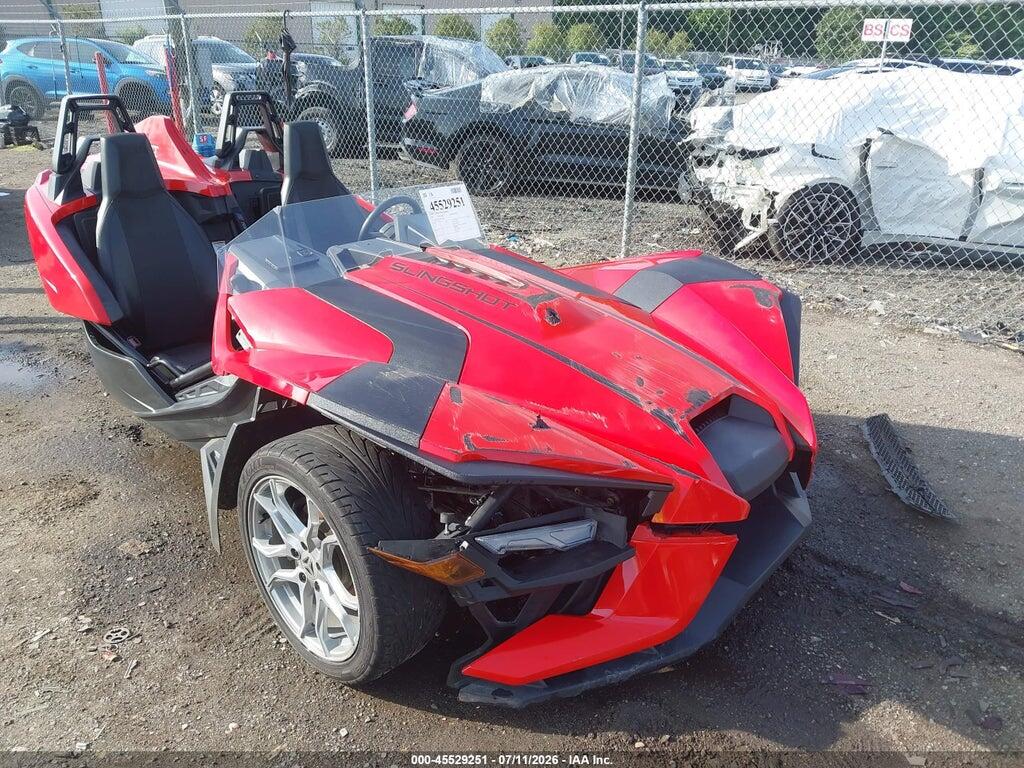 57XAAPHD5M8146054 2021 POLARIS SLINGSHOT photo no. 1