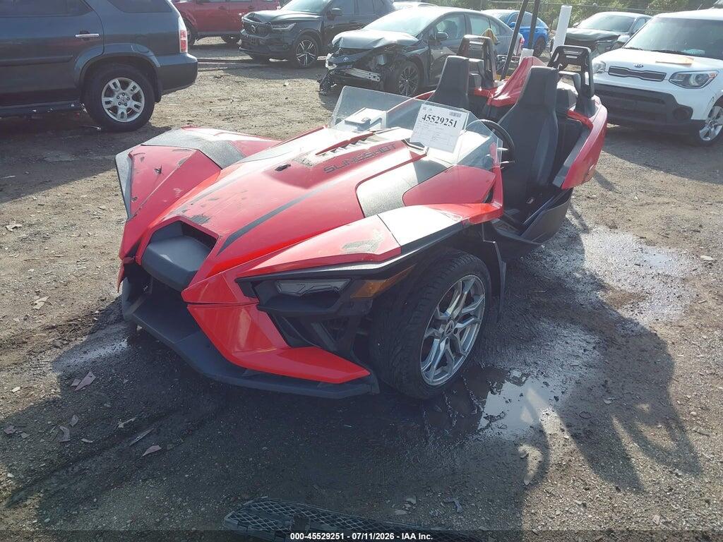57XAAPHD5M8146054 2021 POLARIS SLINGSHOT photo no. 2