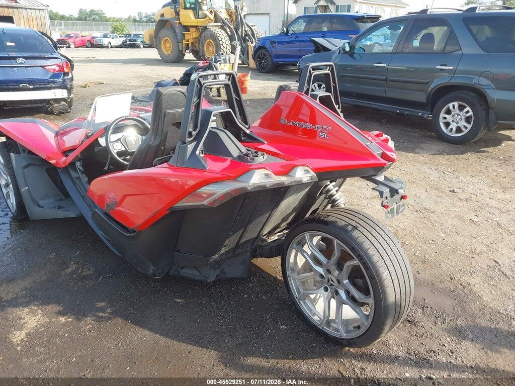 57XAAPHD5M8146054 2021 POLARIS SLINGSHOT photo no. 3