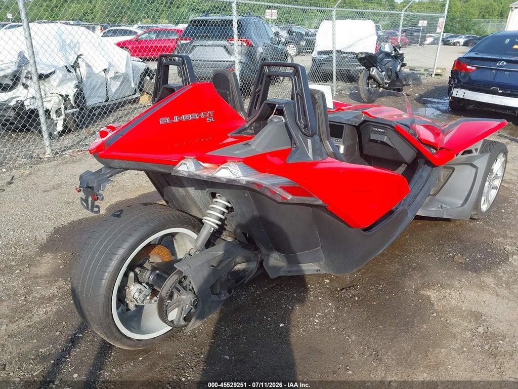 57XAAPHD5M8146054 2021 POLARIS SLINGSHOT photo no. 4