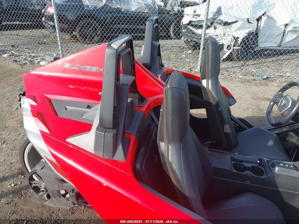 57XAAPHD5M8146054 2021 POLARIS SLINGSHOT photo no. 8