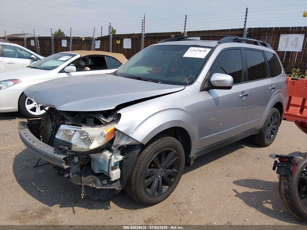 JF2SHADC5DH417442 2013 SUBARU FORESTER photo no. 2