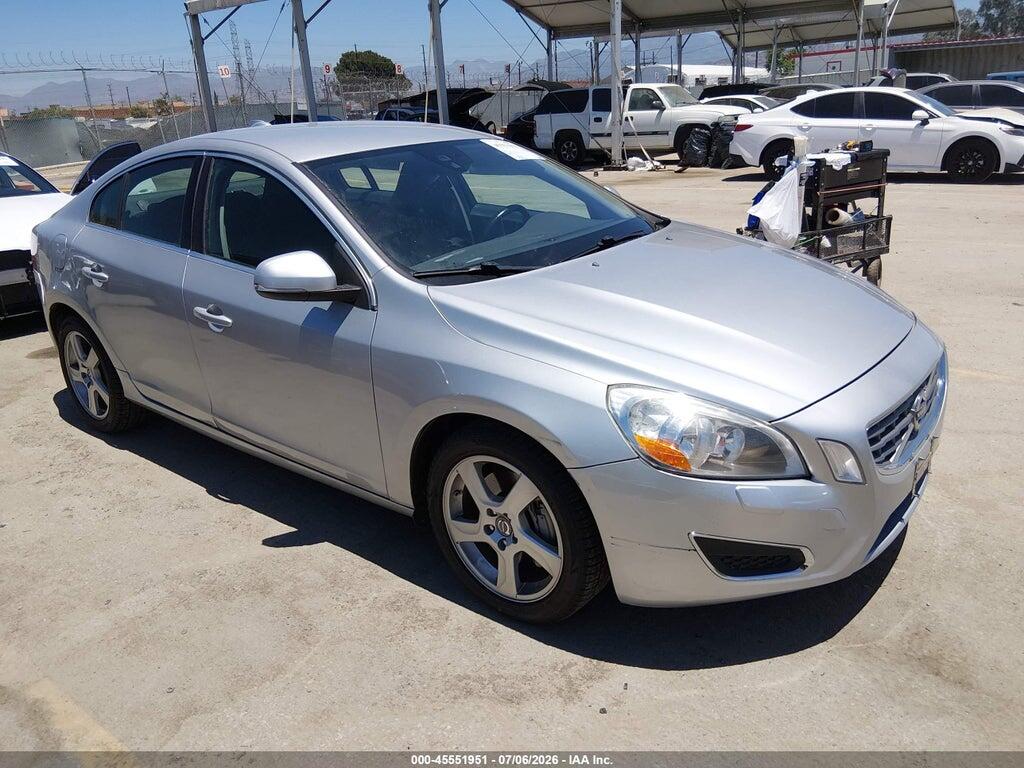 YV1612FS9D1231260 2013 VOLVO S60 photo no. 1