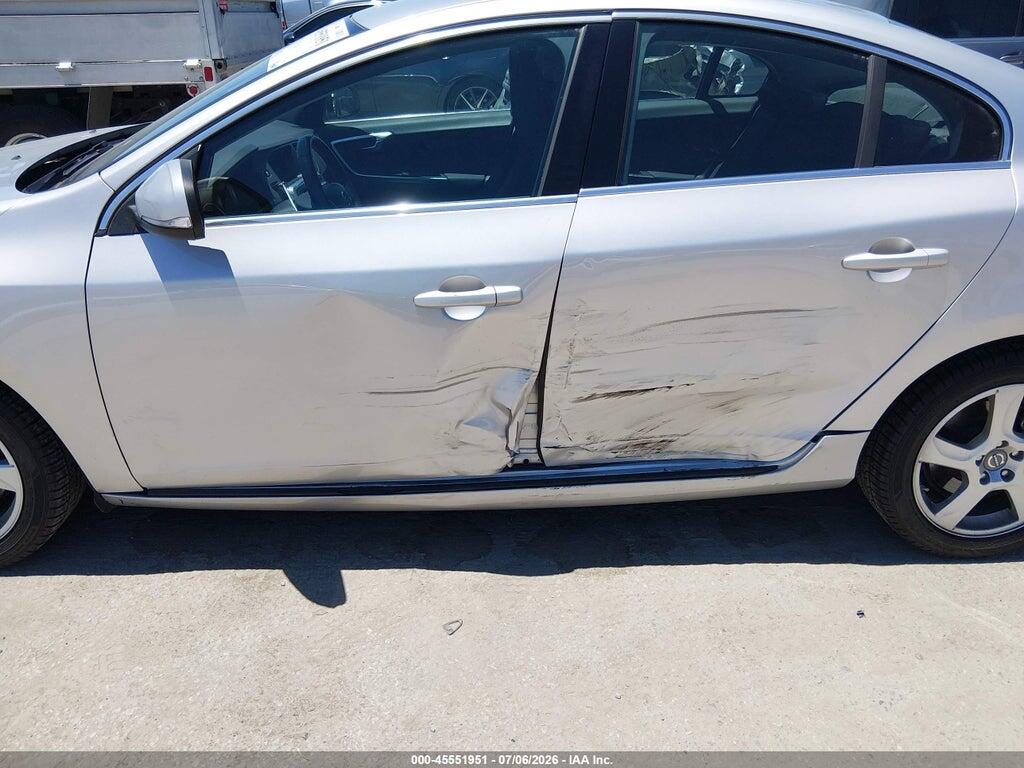 YV1612FS9D1231260 2013 VOLVO S60 photo no. 6