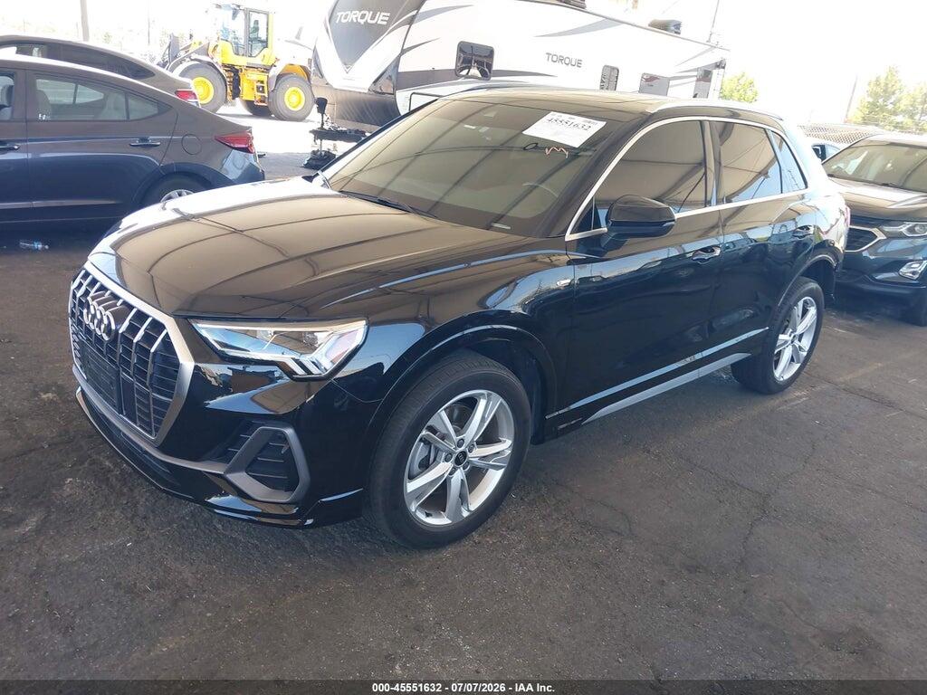 WA1DECF32R1115397 2024 AUDI Q3 photo no. 2