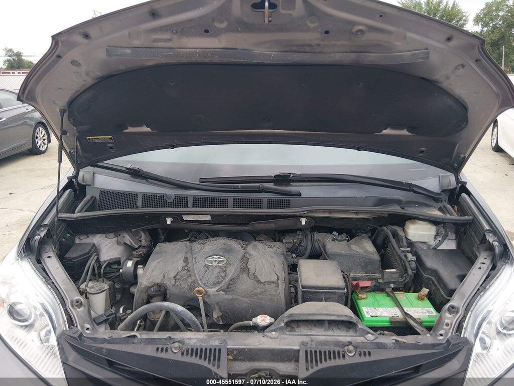 5TDZZ3DC1KS012693 2019 TOYOTA SIENNA photo no. 10