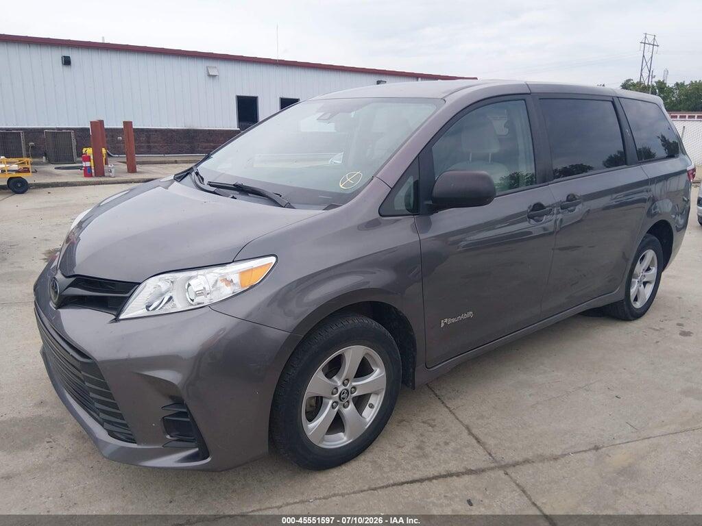 5TDZZ3DC1KS012693 2019 TOYOTA SIENNA photo no. 2