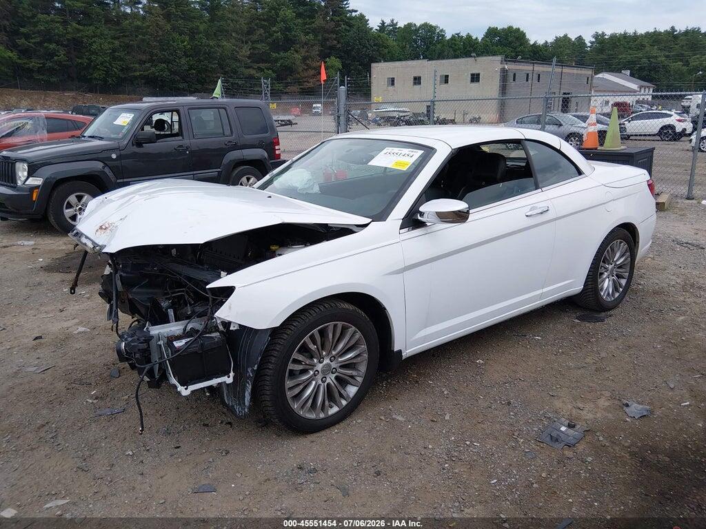 1C3BC7EG1BN582215 2011 CHRYSLER 200 photo no. 2