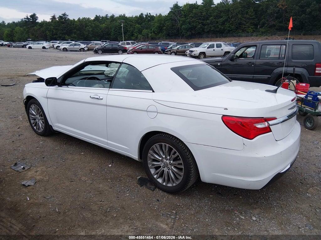 1C3BC7EG1BN582215 2011 CHRYSLER 200 photo no. 3