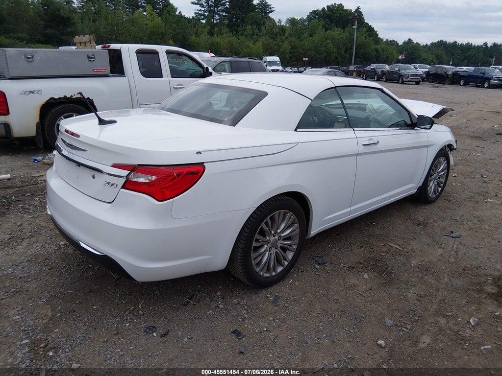 1C3BC7EG1BN582215 2011 CHRYSLER 200 photo no. 4
