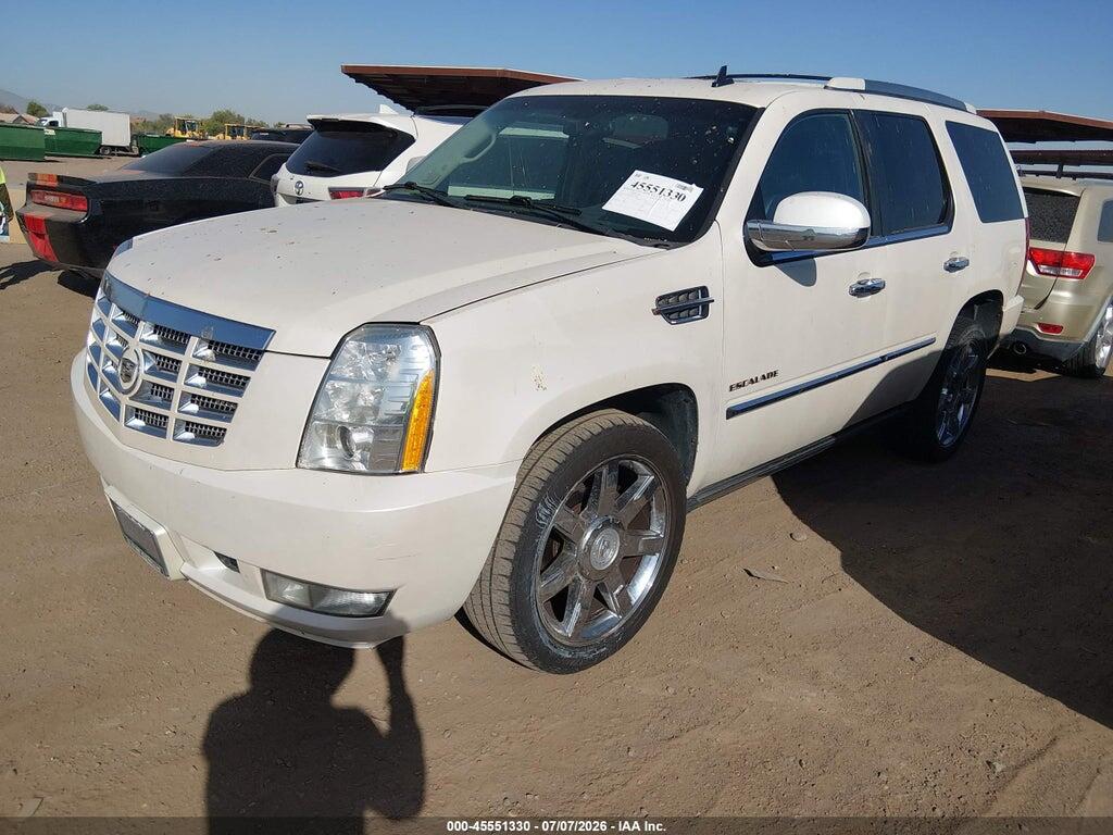 1GYS4CEF8BR213363 2011 CADILLAC ESCALADE photo no. 2