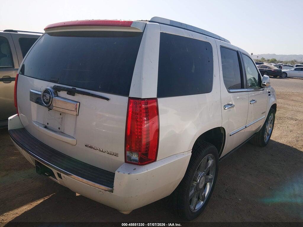 1GYS4CEF8BR213363 2011 CADILLAC ESCALADE photo no. 4