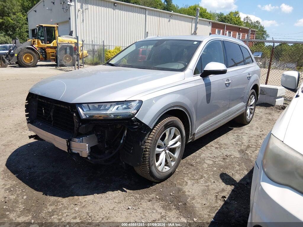 WA1LAAF70HD047239 2017 AUDI Q7 photo no. 2