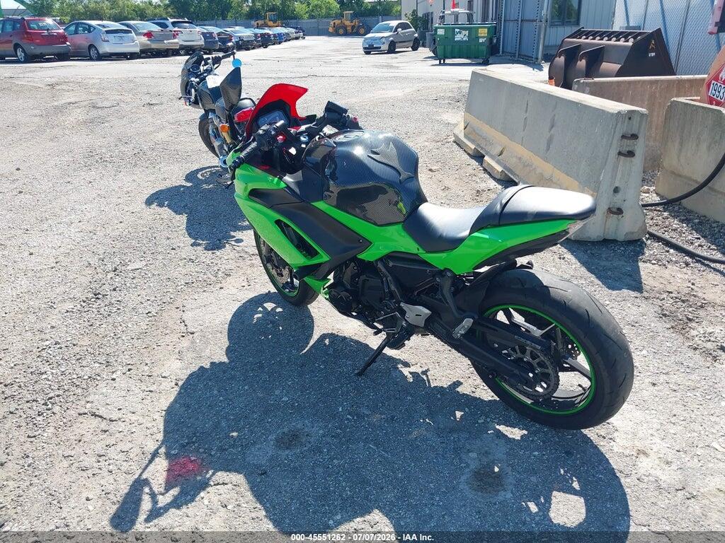 ML5EXEP17SDAE4921 2025 KAWASAKI EX650 photo no. 3