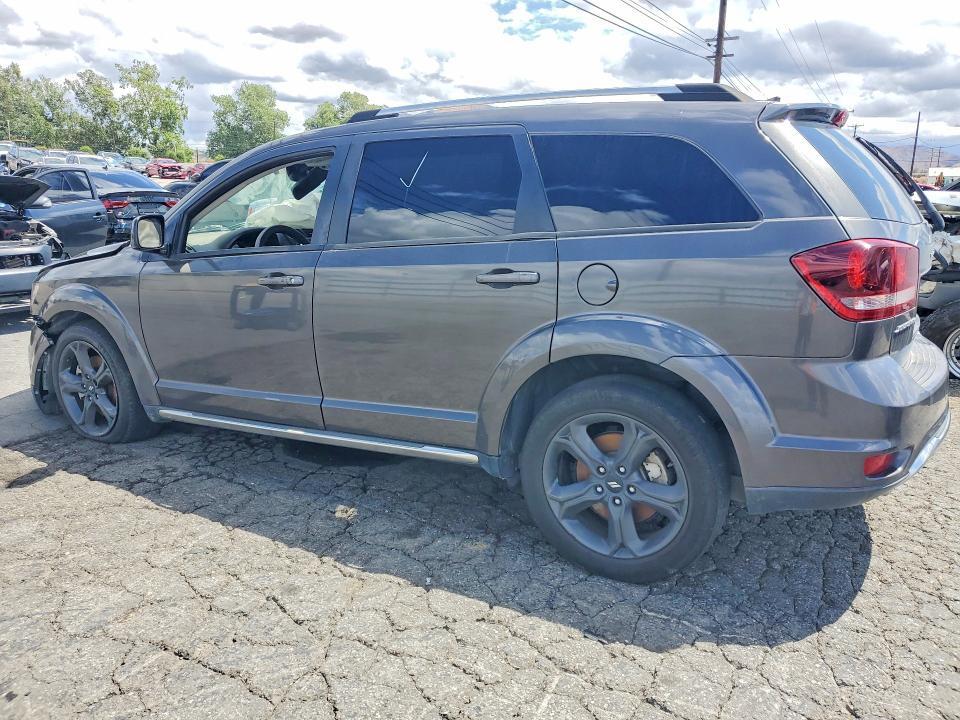 2019 DODGE JOURNEY CROSSROAD — Фото 2 из 12