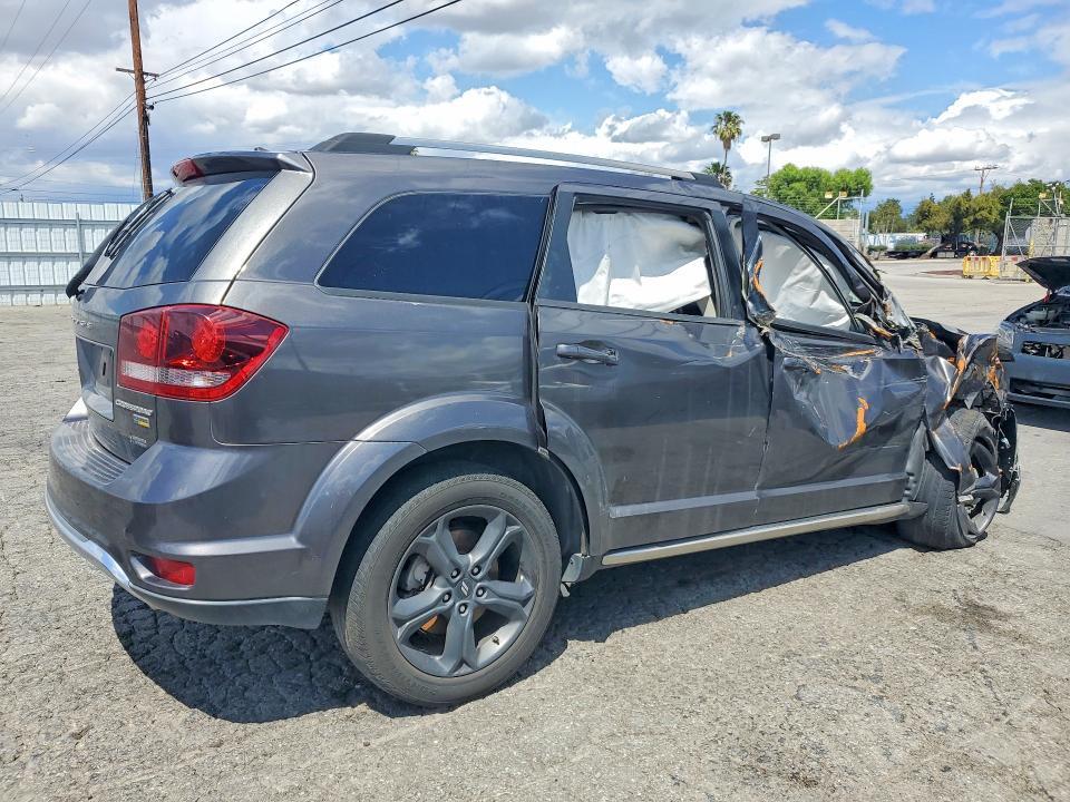 2019 DODGE JOURNEY CROSSROAD — Фото 3 из 12