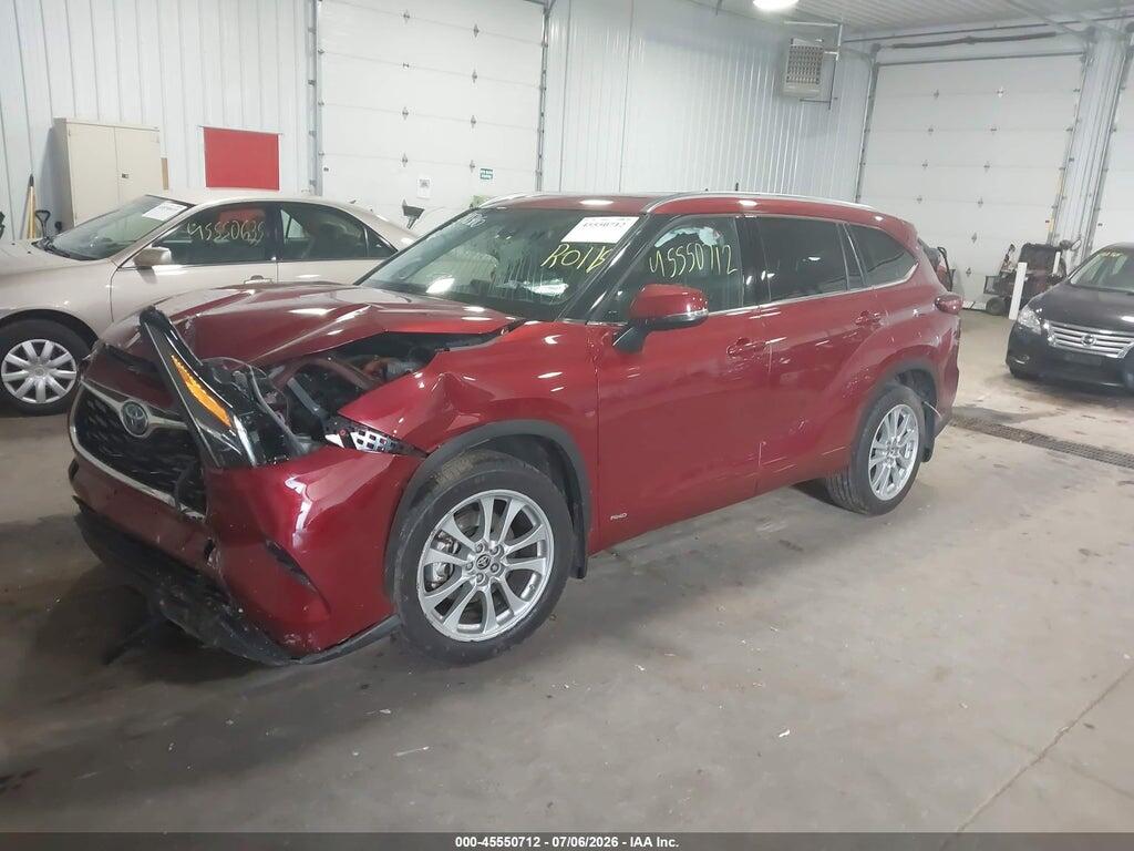 5TDXBRCH5NS551673 2022 TOYOTA HIGHLANDER photo no. 2
