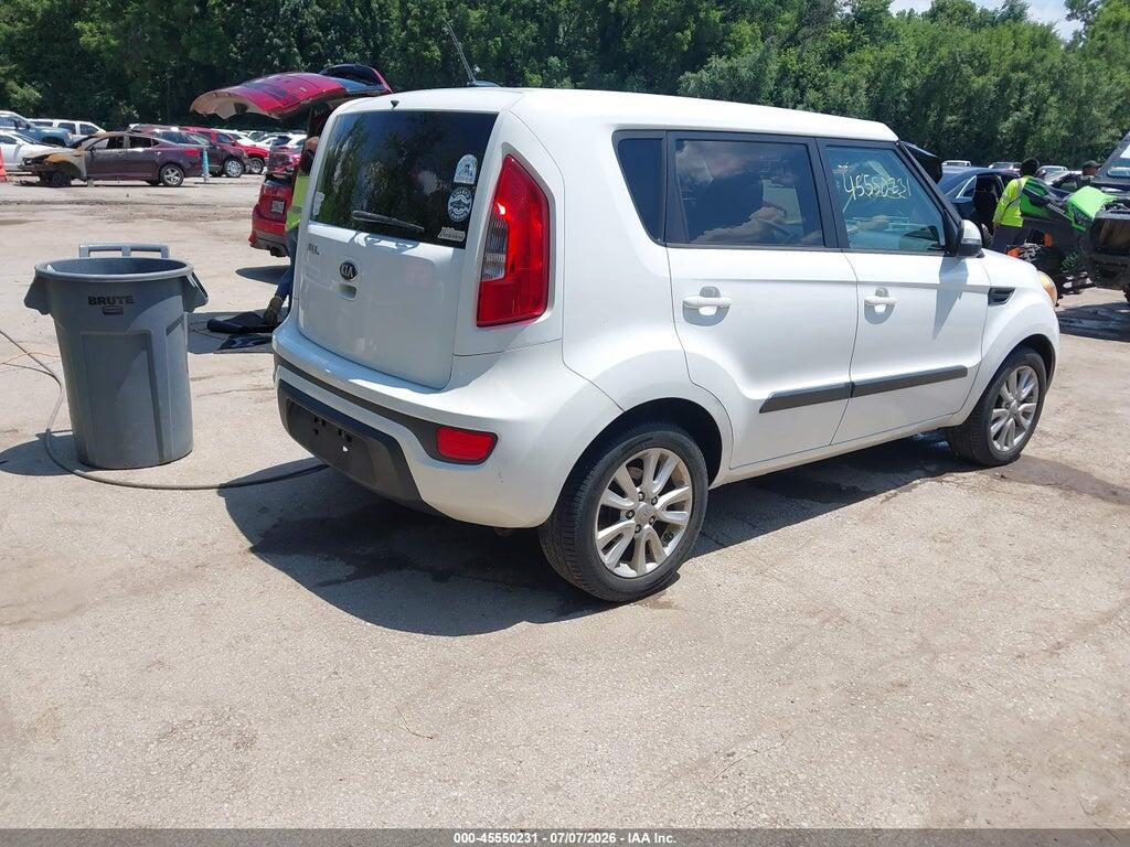 KNDJT2A61D7484803 2013 KIA SOUL photo no. 4