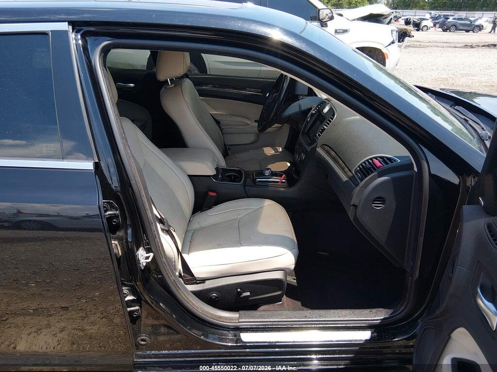 2C3CCAEG0HH551945 2017 CHRYSLER 300C photo no. 5