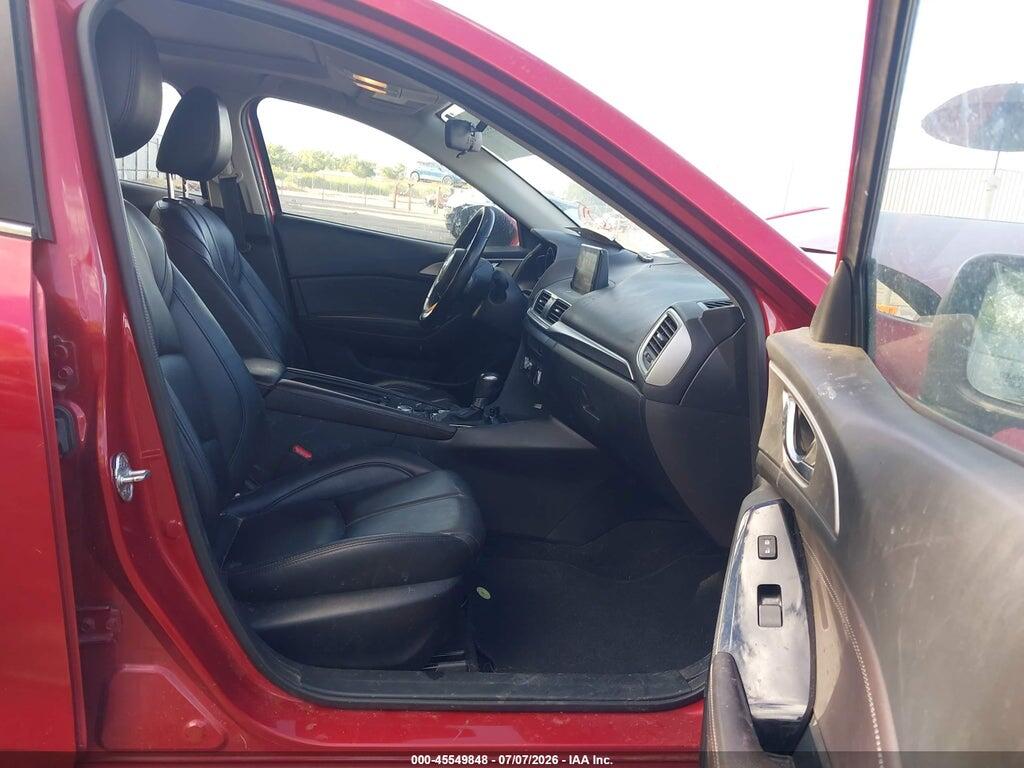 JM1BN1V30J1155873 2018 MAZDA MAZDA3 photo no. 5