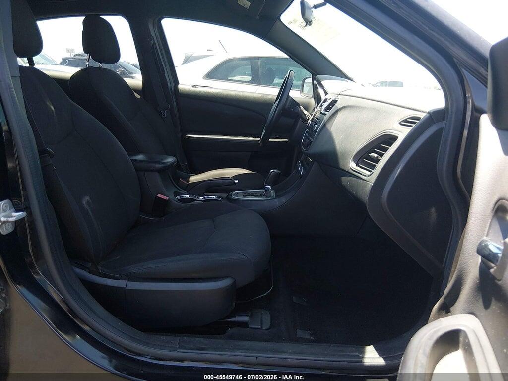 1C3CCBBG5EN113953 2014 CHRYSLER 200 photo no. 5