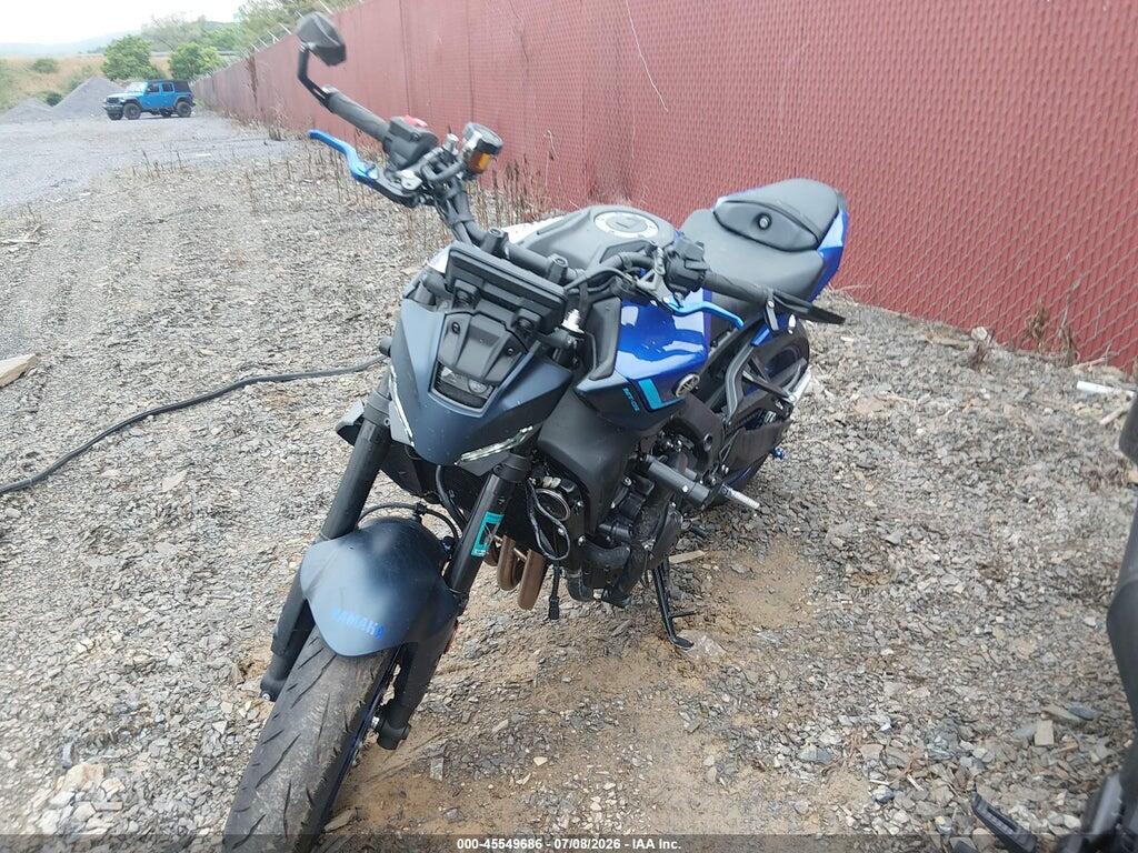 JYARN94E8SA003823 2025 YAMAHA MT09 photo no. 2