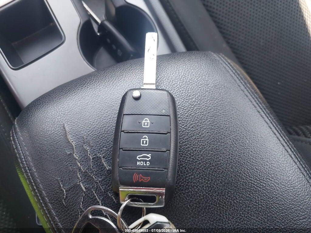 5XXGT4L38KG312412 2019 KIA OPTIMA photo no. 11