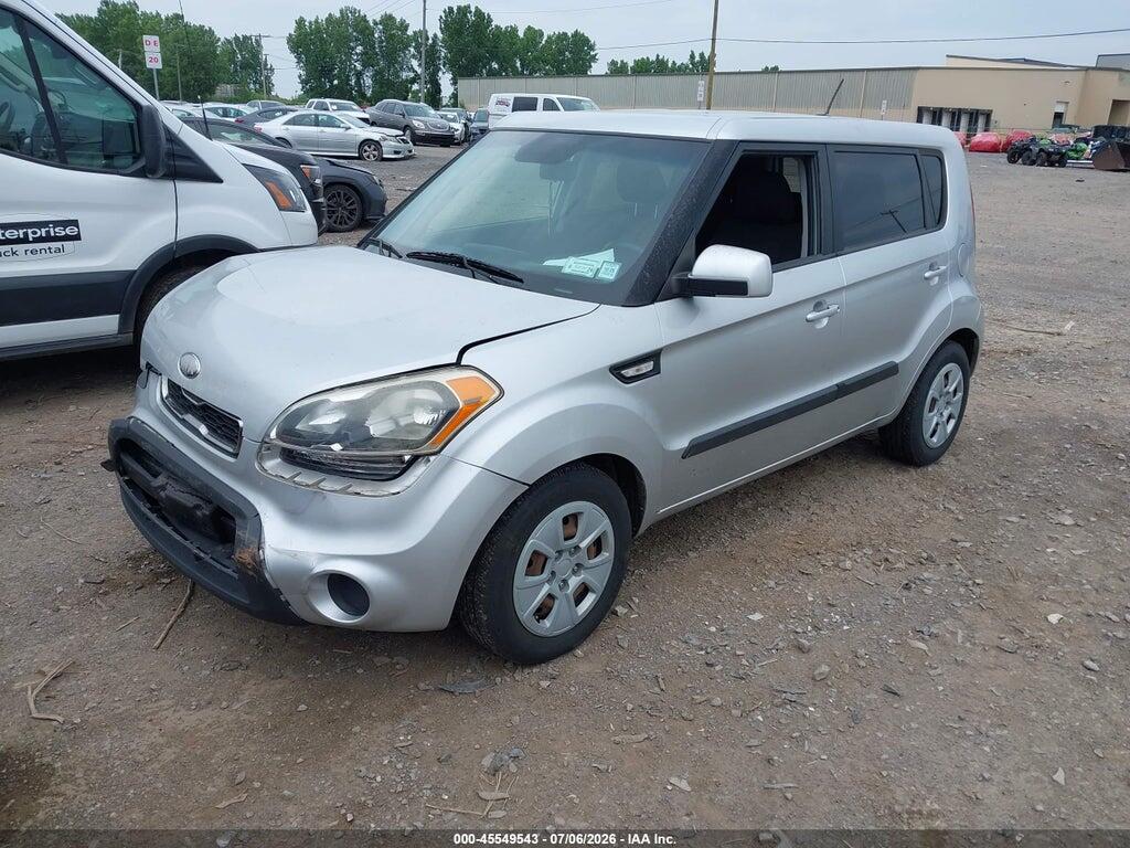 KNDJT2A53D7759644 2013 KIA SOUL photo no. 2