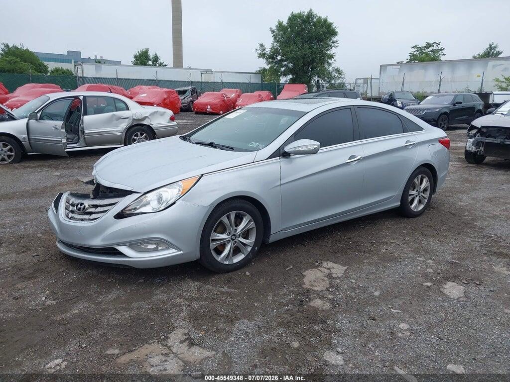 5NPEC4AC6BH293857 2011 HYUNDAI SONATA photo no. 2