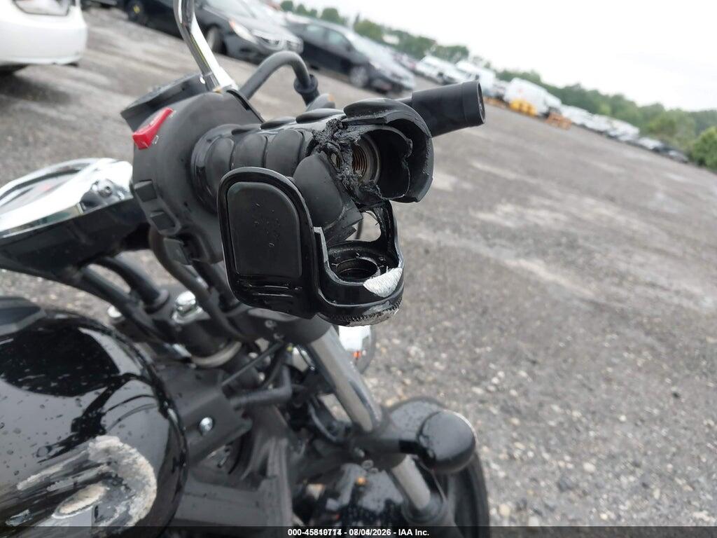JYAVP33R4FS008656 2013 YAMAHA STRYKER photo no. 12
