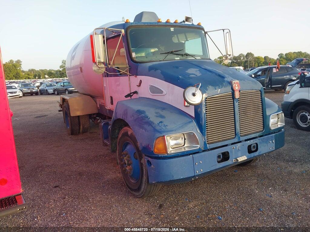 2NKMHD7X04M057004 2004 KENWORTH CONSTRUCTION photo no. 1