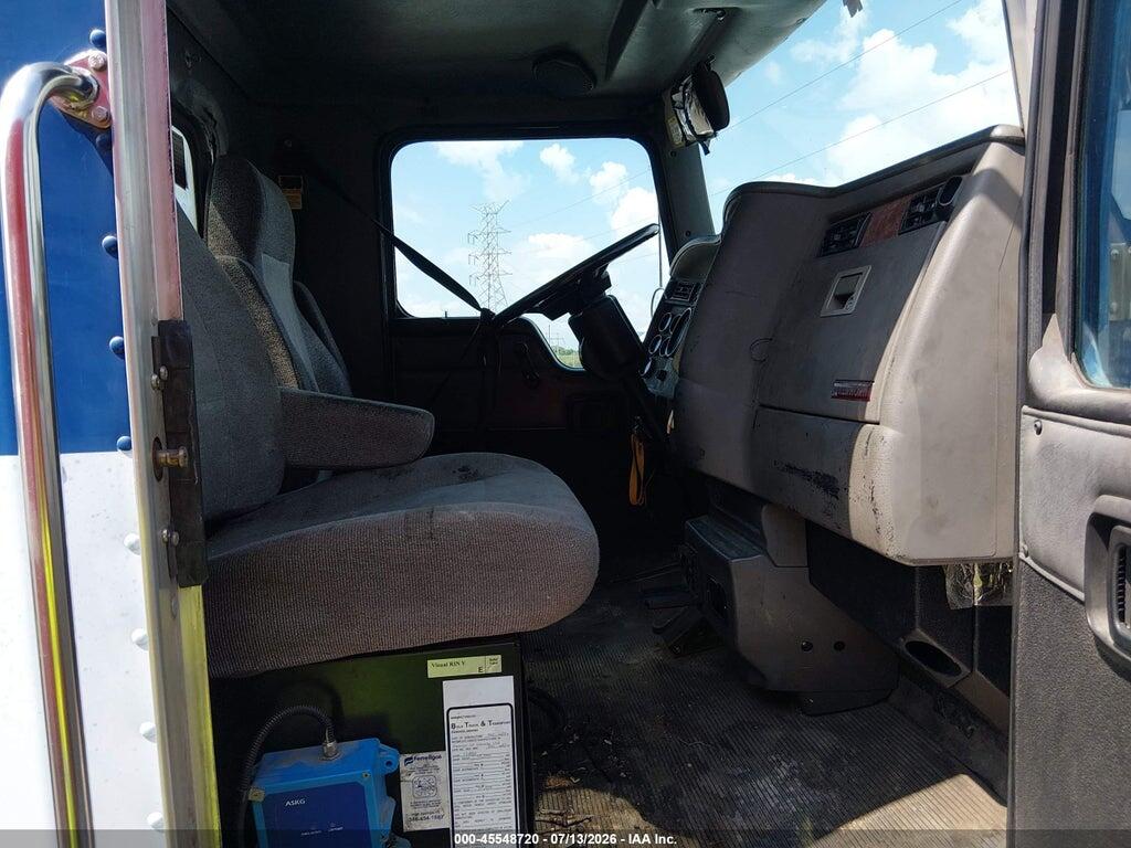 2NKMHD7X04M057004 2004 KENWORTH CONSTRUCTION photo no. 7