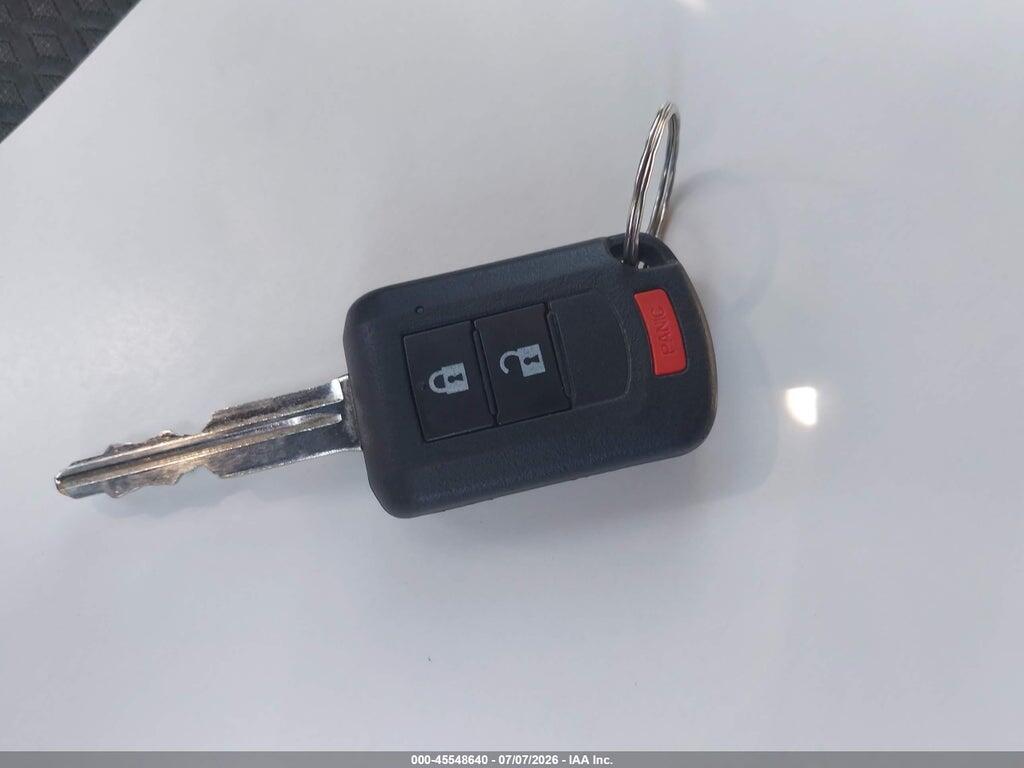 JA4AD2A33JZ069804 2018 MITSUBISHI OUTLANDER photo no. 11